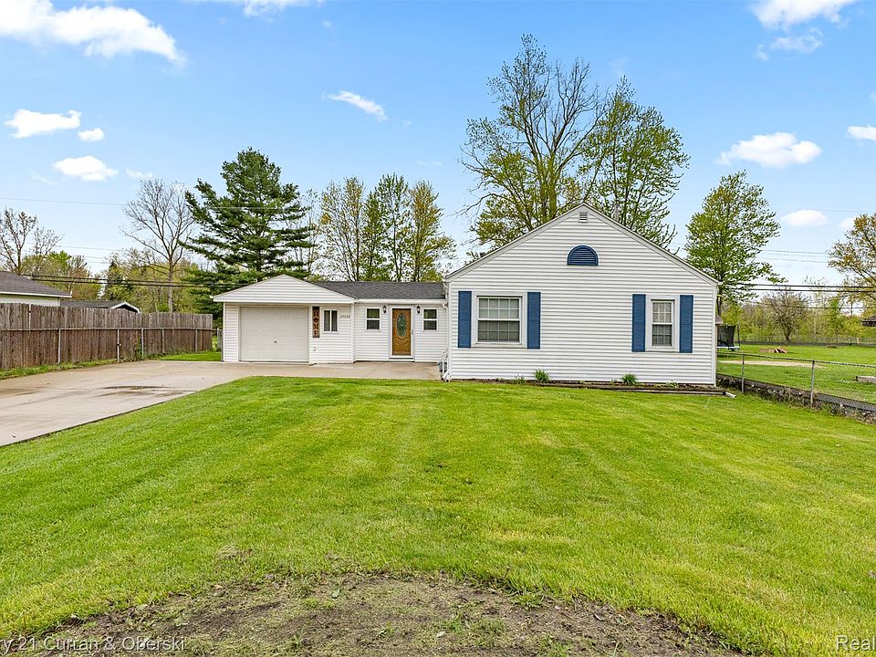 1st image of 24628 Woodland Dr