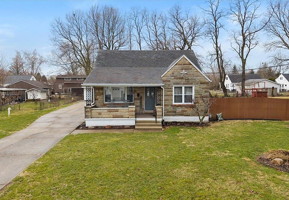 1st image of 21 Medway Dr