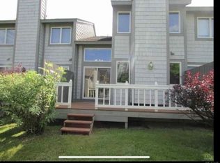 372 Summerhaven Dr N, East Syracuse, NY 13057