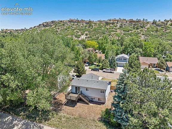 5th image of 6080 Pemberton Way
