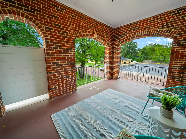 436 S Fannin Ave — Photo 36
