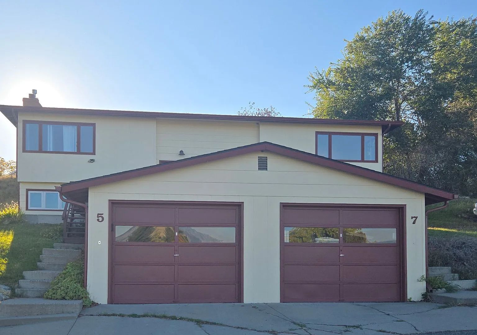 Valley View — Photo 1