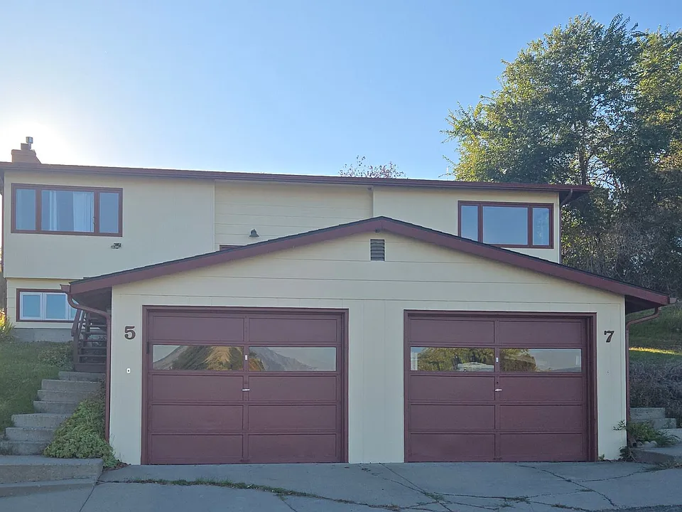 5 Valley View Dr #7