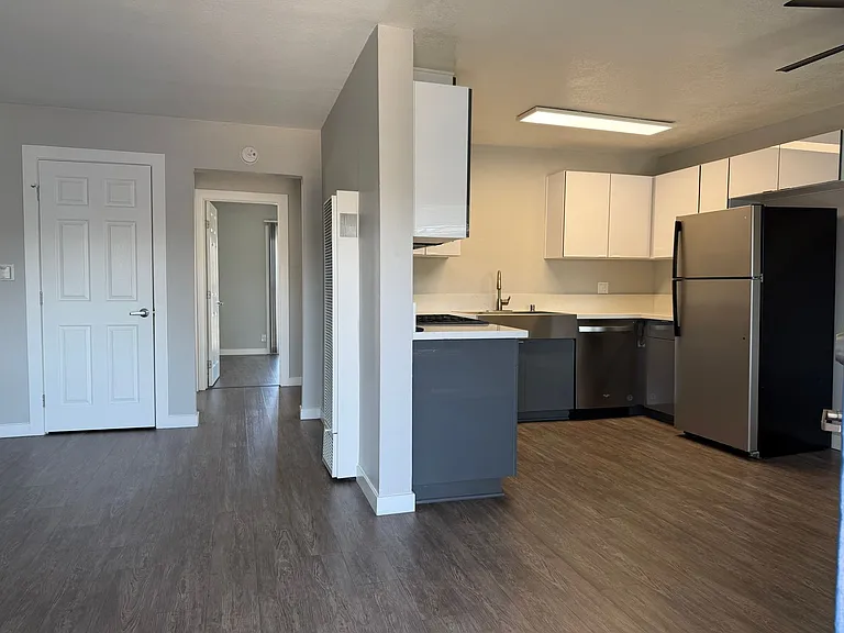 The Circle Apartments at Long Beach — Photo 88
