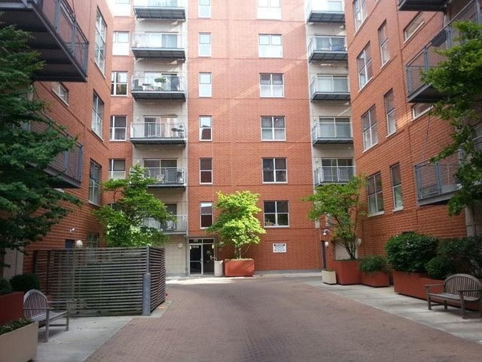 1st image of 1210 Chicago Ave APT 409B