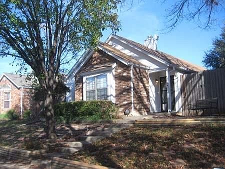1st image of 2704 Bridge Lake Dr