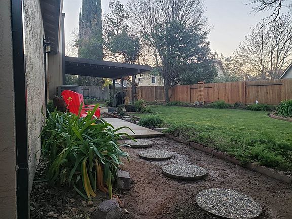 3rd image of 5900 W Small Hill Ct
