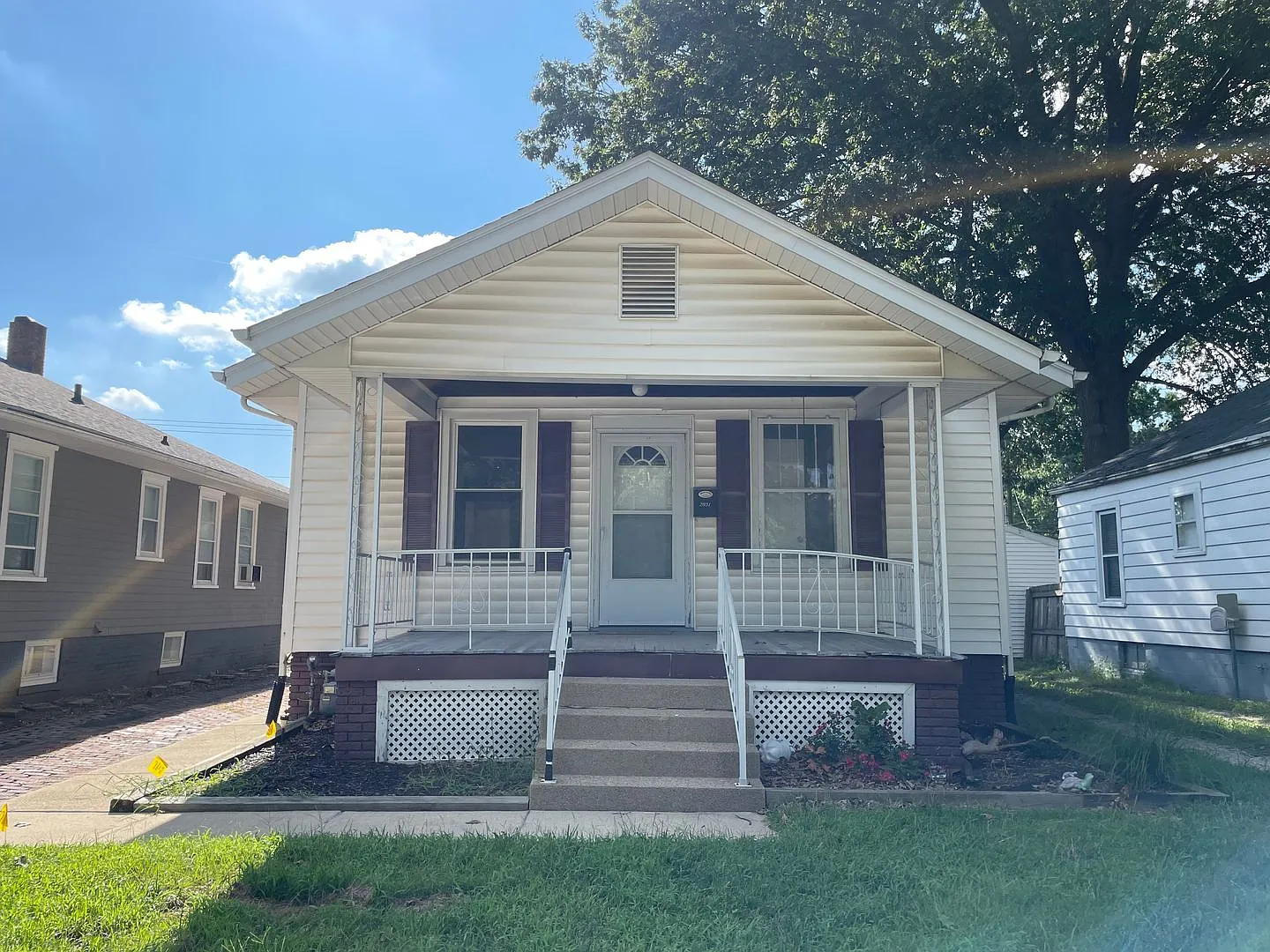 2 Bed 1 Bath House — Photo 2