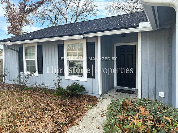 2nd image of 8452 Colfax Ct