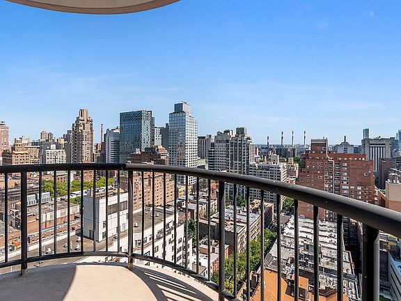 5th image of 304 E 65th St APT 22A