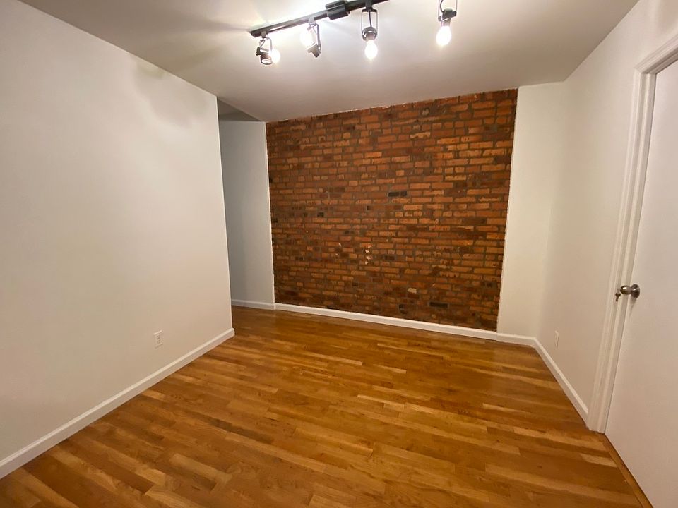 1st image of 127 Grand St APT 12