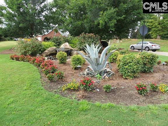 3rd image of 216 Congaree Park Dr
