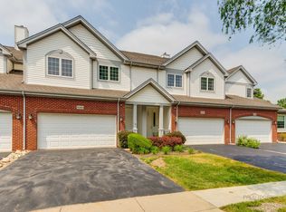 6384 Cunningham Ct, Gurnee, IL 60031