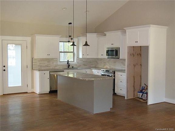 5th image of 7200 Sparrow Ln