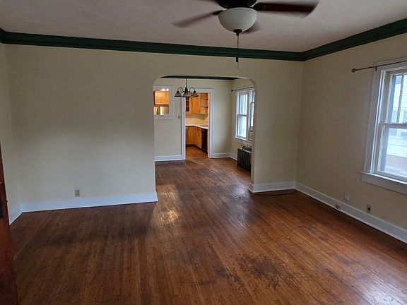 5th image of 1143 W Monroe St #1
