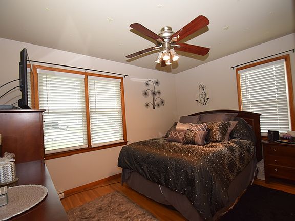 5th image of 815 Riverview Blvd