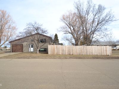 411 Grant St N, Carson, ND, 58529