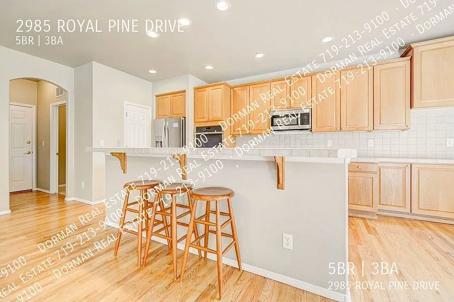 Come see this 5 Bedroom Pine Creek Rancher w/Finished Basement! — Photo 4