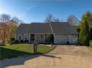 105 Vista Ln, Hurricane, WV 25526