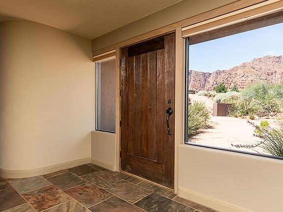 4th image of 1107 W Tobats Kan Way