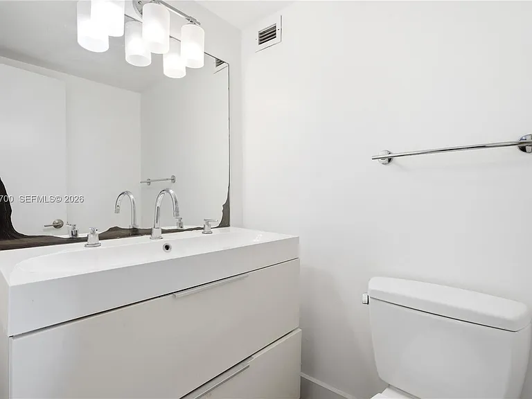 1020 Meridian Ave #902 — Photo 8