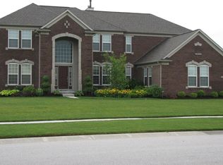 4962 Pebblepointe Pass, Zionsville, IN 46077