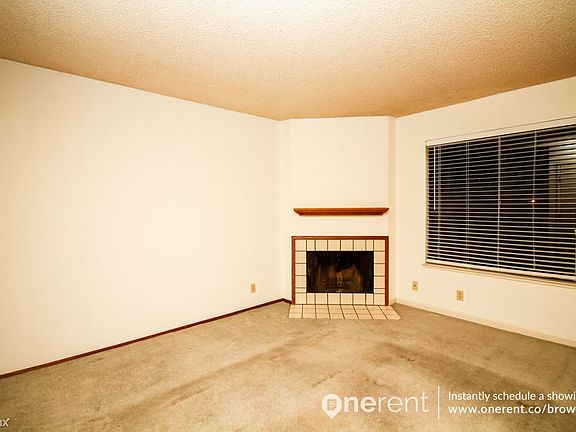3rd image of 380 Coyote Creek Cir