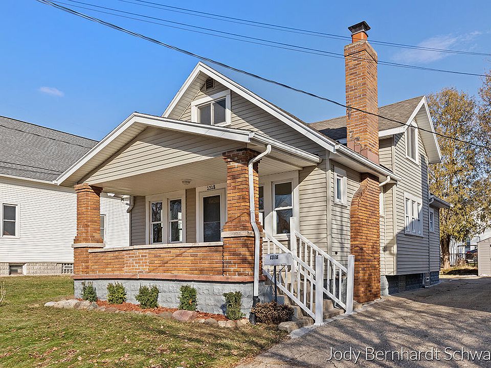 1st image of 1318 Ashland Ave NE