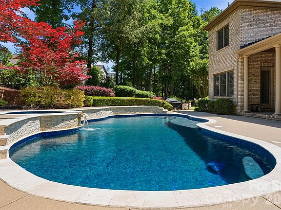 3rd image of 9200 Unbridle Ln