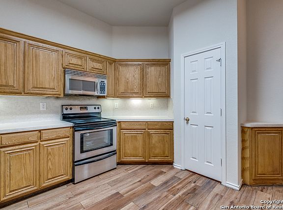 5th image of 9639 Emerald Pl