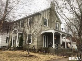 902 Ferry St, Metropolis, IL 62960