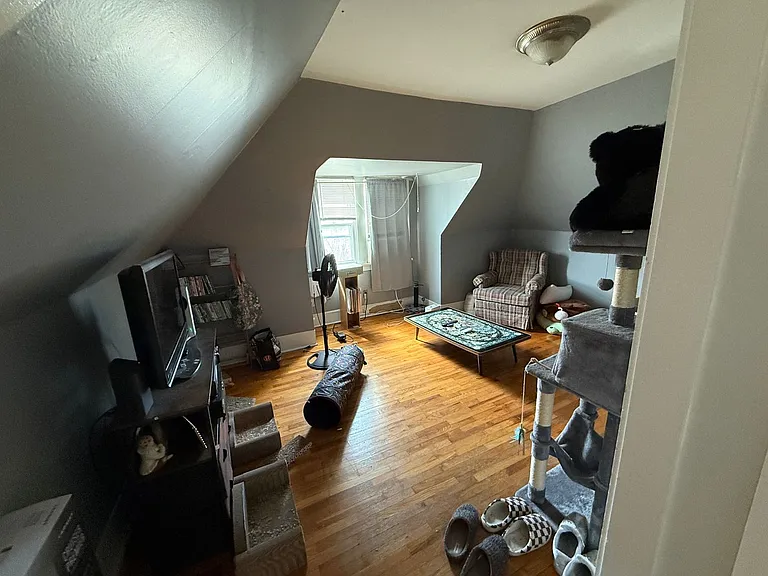 829 Kearney St — Photo 6