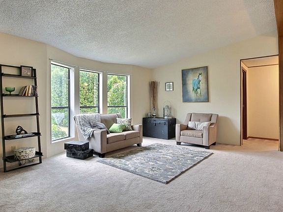 2nd image of 12119 125th St Ct E