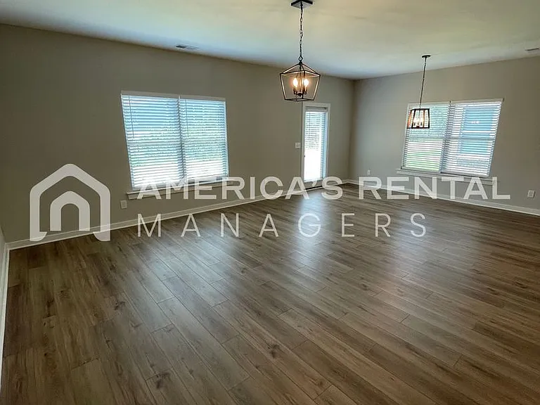 294 Shiloh Creek Dr — Photo 12