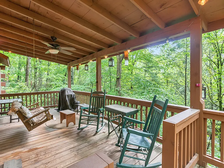 9 Briar Creek Rd — Photo 29