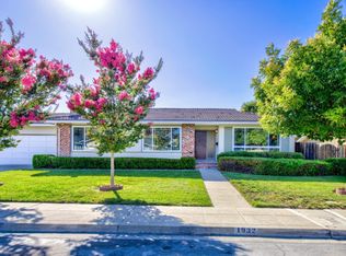 1932 Adams Ct, Mountain View, CA 94040