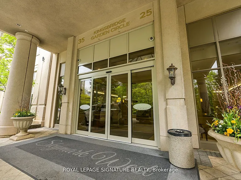 25 Kingsbridge Garden Cir #1126 — Photo 3