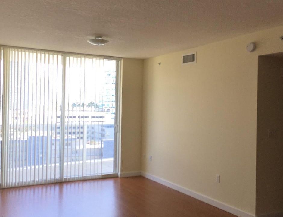1st image of 601 NE 23rd St APT 1220