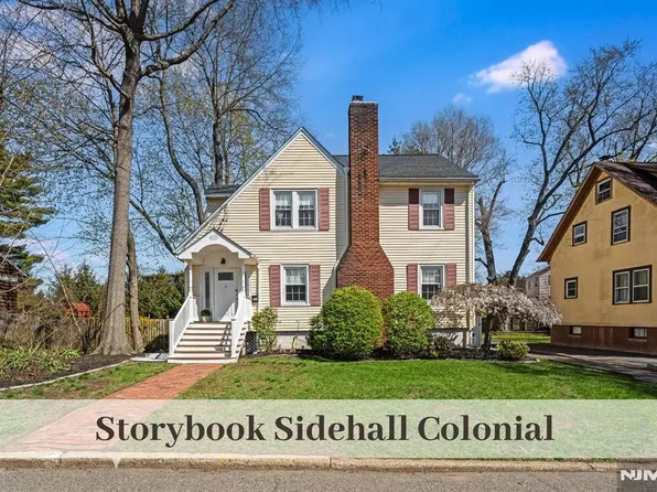 17 Saint Nicholas Ave, Westwood, NJ 07675