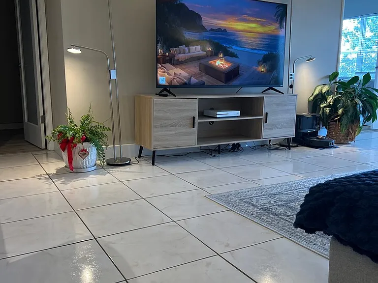 2751 N Palm Aire Dr #402 — Photo 33