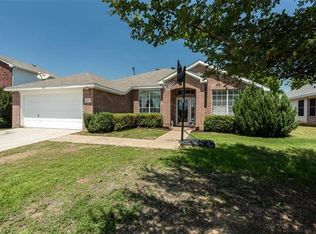 1627 Mallard Dr, Corinth, TX 76210
