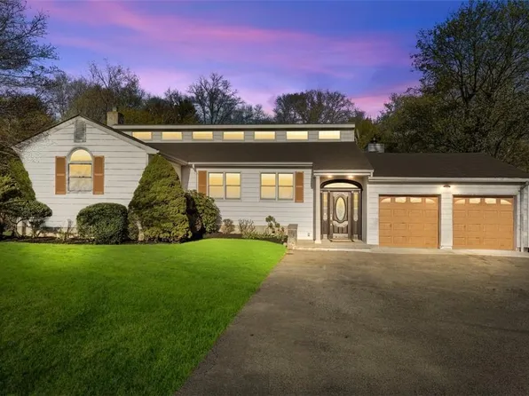 2856 Brookfield Drive, Yorktown Heights, NY 10598
