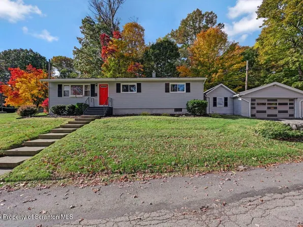 524 Knapp Rd, Clarks Summit, PA 18411