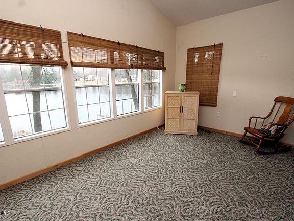 4th image of 8905 E Acorn Dr