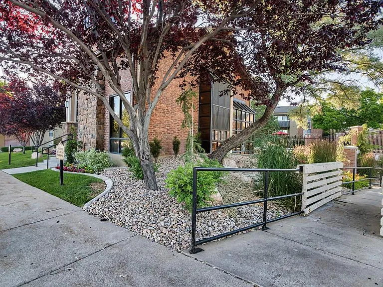 Cherry Creek Apartments — Photo 21