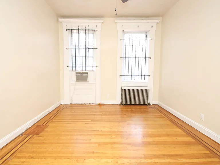 1616 Pine St — Photo 32