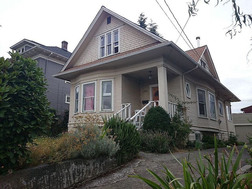 2nd image of 7216 Palatine Ave N