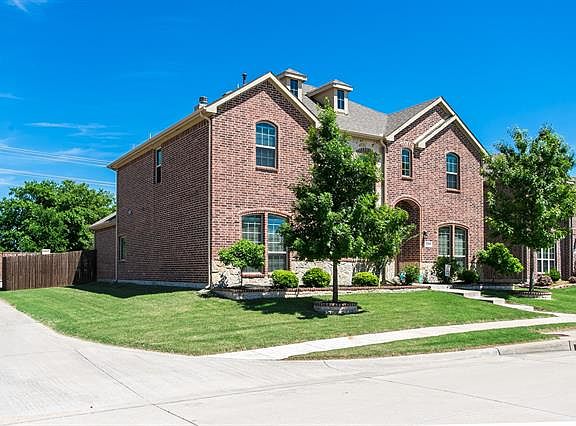 2nd image of 1109 Stampede Dr
