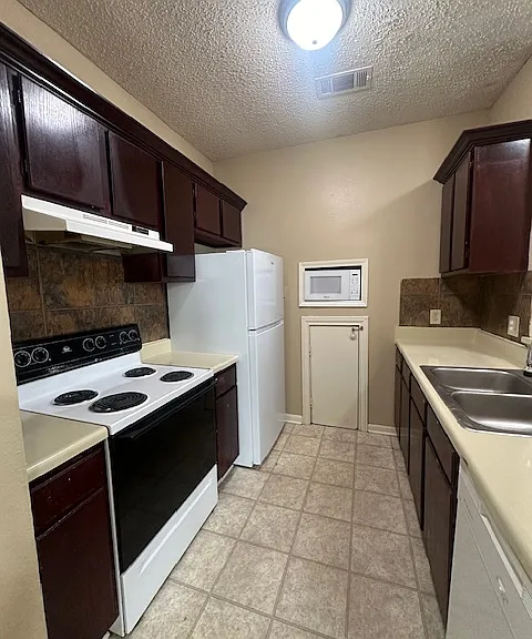 13650 Kenner Ave #A — Photo 11