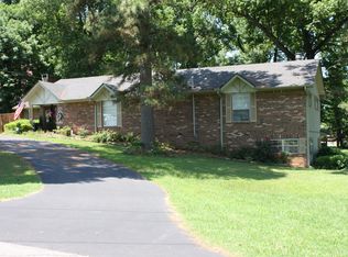 1001 N 14th St, Nashville, AR 71852
